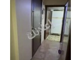 للاجار شقة فاضية بالميدان الجزماتية قرب مدرسة حسان بن ثابت 
