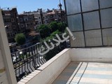 شقة للإيجار في كورنيش التجارة بدمشق - 3 غرف بسعر رمزي