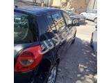 للبيع سيارة رينو كليو 3 هاشبك 5200 