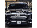 تويوتا لاند كروزر 2025 للإيجار في دمشق - SUV أسود