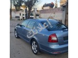 للبيع سكودا اوكتافيا رمش لون بحري قمة في النظافة