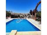 مزرعة الجبل للايجار اول سهل الزبداني مخدمة بالكامل ب 200$