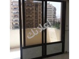للاجار شقه فاضيه ٣غرف نوم وصالون كبير وموزع وحمامين و٤برندات