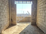 شقة سكنية مميزة مع سطح كامل الملكية