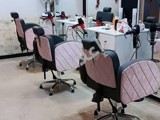 للبيع صالون حلاقة وتجميل بمساحة 68م