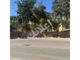 ارض منظمة في بلودان على الشارع الرئيسي مساحة ٨٢٠ متر