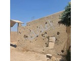 للبيع ارض مسورة فيها ماء وبمنطقة سكنية