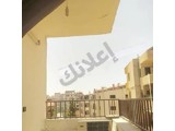 ثلاث غرف وصالون كسوه جديدة مفتوح ثلاث اتجاهات