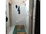 للبيع شقه بحي السجن مساحة 130متر مع وجايب